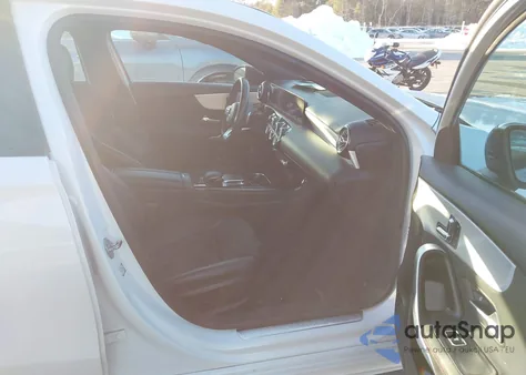 2019 Mercedes-Benz A 220 4Matic from USA, damaged, VIN WDD3G4FB3KW031516